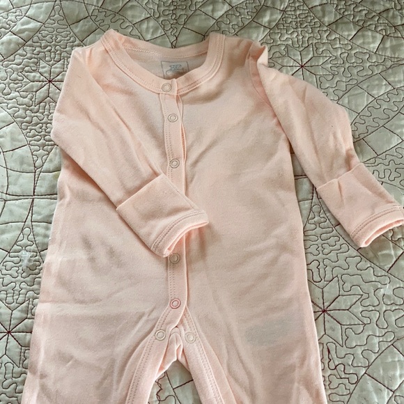 Rosie Pope baby one piece footie  (set) - Picture 4 of 10